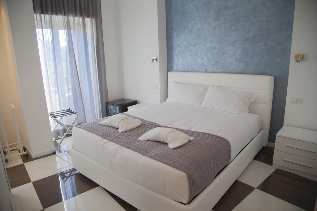 Saint Peter's Luxury Domus *