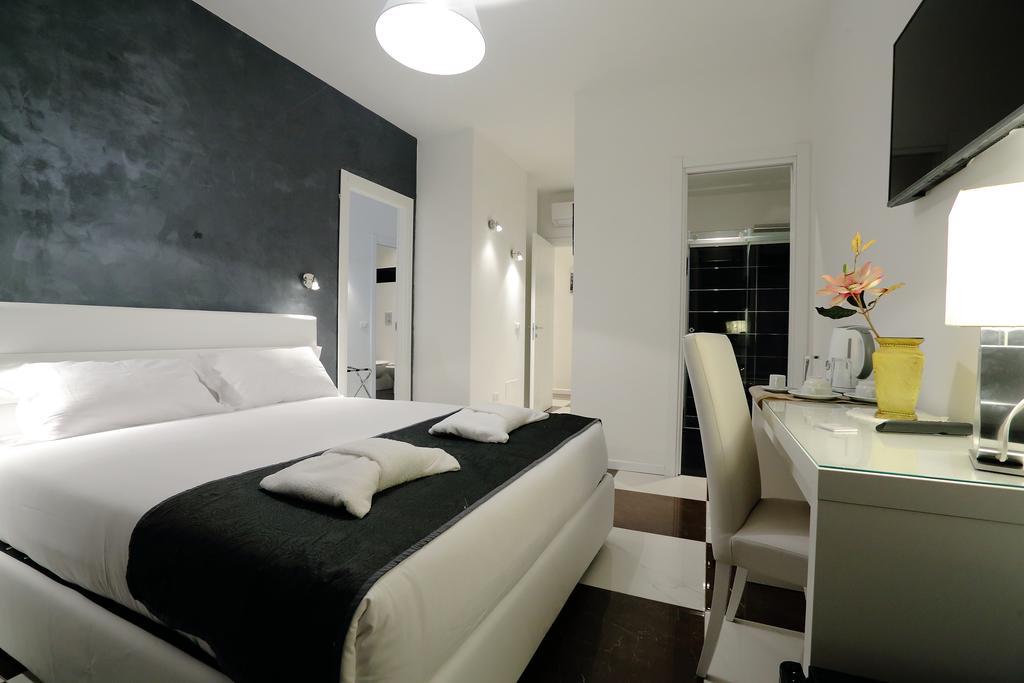 Saint Peter's Luxury Domus *